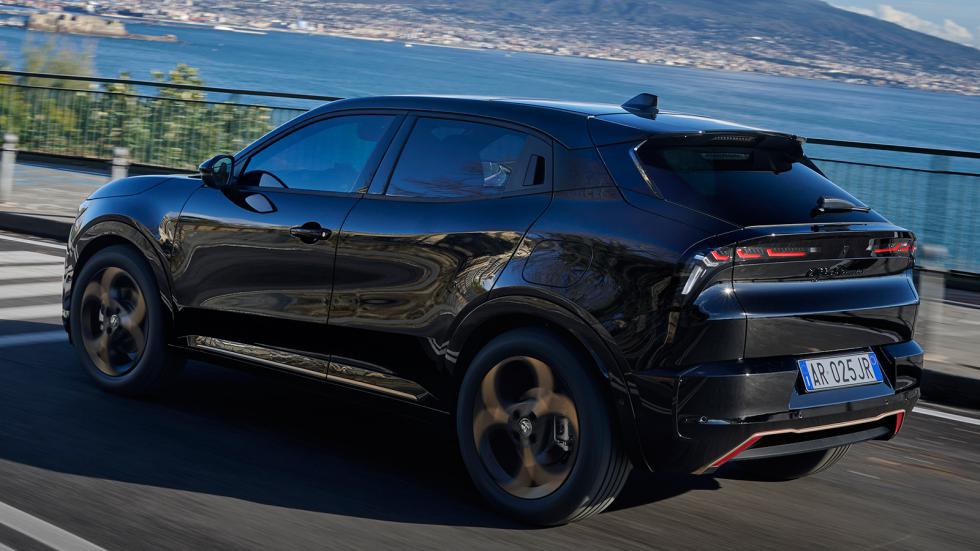 Αυτές είναι οι τιμές της Alfa Romeo Junior Intensa στην Ελλάδα